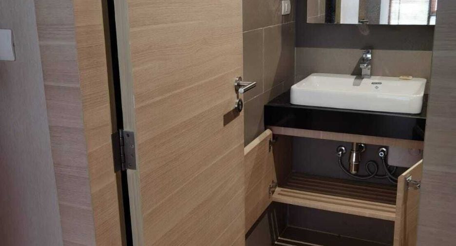 For rent 1 bed condo in Sathon, Bangkok