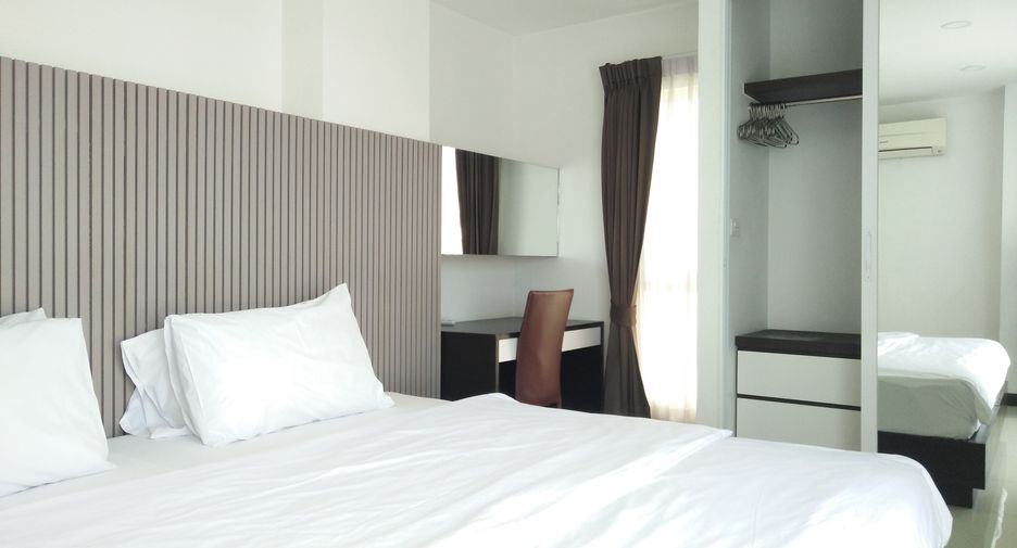 For rent 2 bedrooms apartment in Bang Na, Bangkok