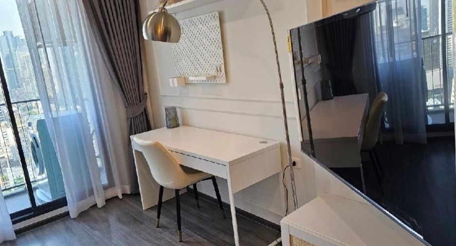 For rent 1 bed condo in Bang Rak, Bangkok