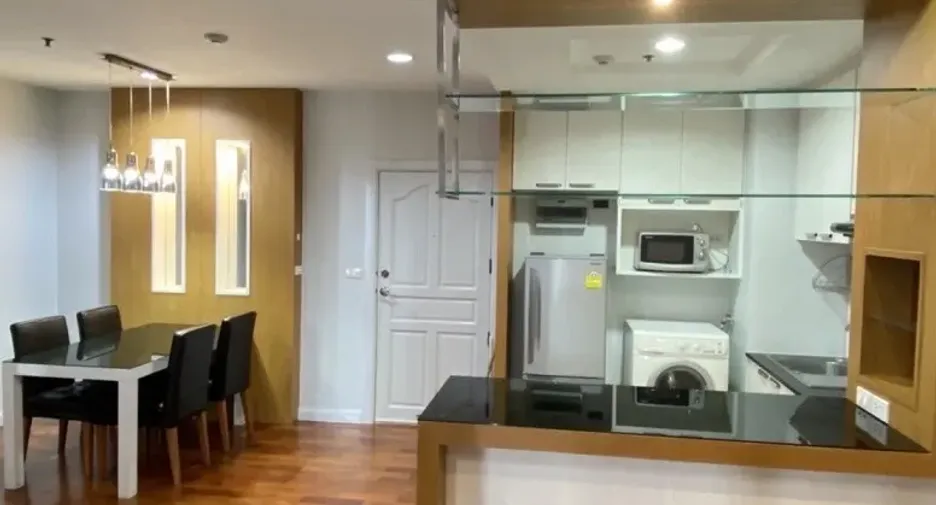 For rent 2 bedrooms condo in Ratchathewi, Bangkok