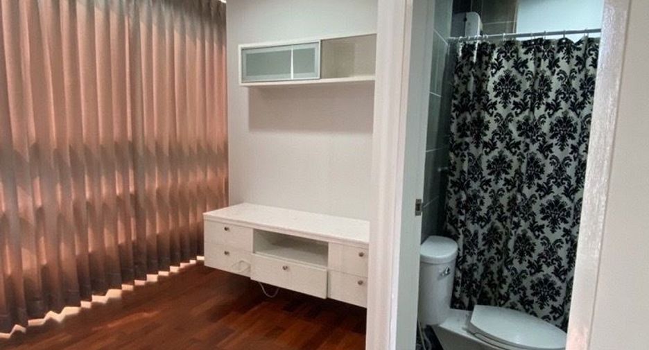 For rent 2 bedrooms condo in Ratchathewi, Bangkok