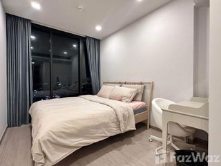Condo en alquiler de 3 habitaciones en Huai Khwang, Bangkok
