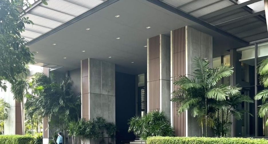 For rent 2 ベッドルーム condo in Yan Nawa, Bangkok
