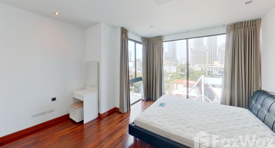 For rent 3 bedrooms condo in Watthana, Bangkok