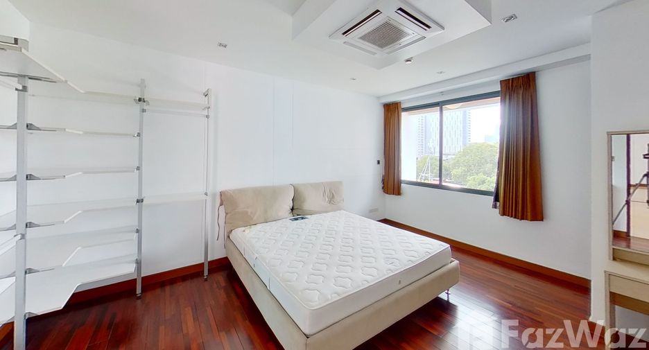 For rent 3 bedrooms condo in Watthana, Bangkok