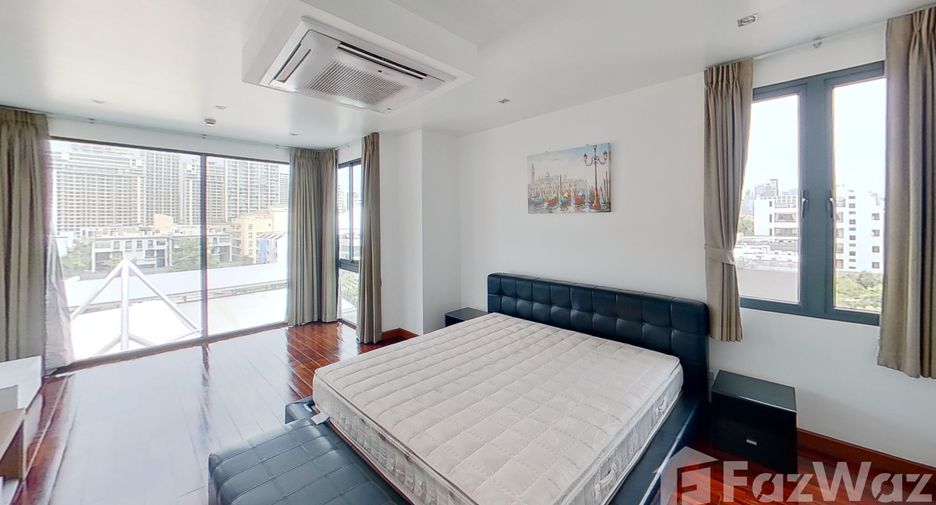 For rent 3 bedrooms condo in Watthana, Bangkok