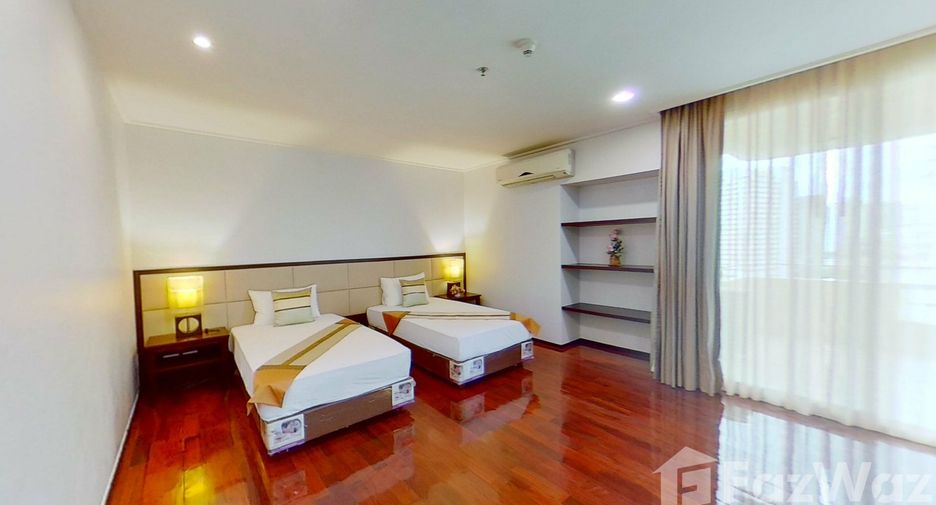 For rent 2 bedrooms condo in Watthana, Bangkok