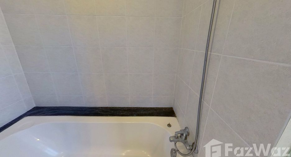 For rent 2 bedrooms apartment in Watthana, Bangkok