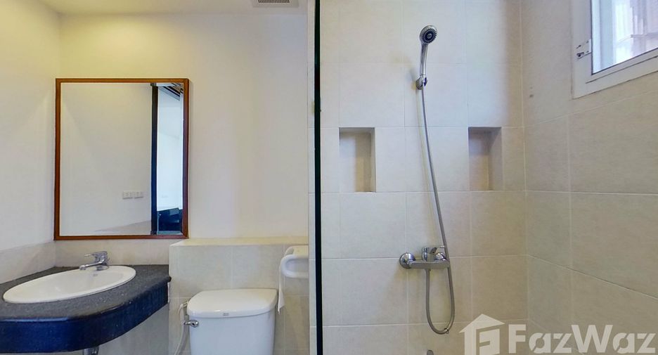 For rent 2 bedrooms apartment in Watthana, Bangkok