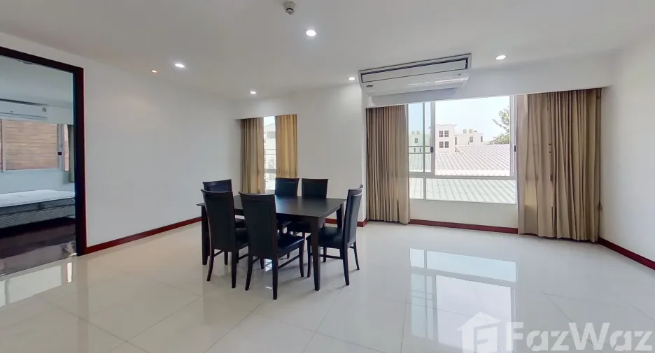 For rent 2 bedrooms apartment in Watthana, Bangkok
