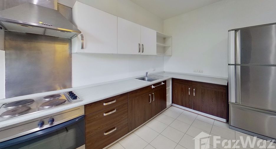 For rent 2 bedrooms apartment in Watthana, Bangkok