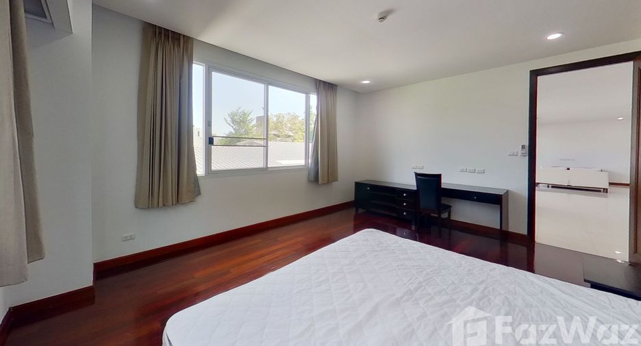For rent 2 bedrooms apartment in Watthana, Bangkok