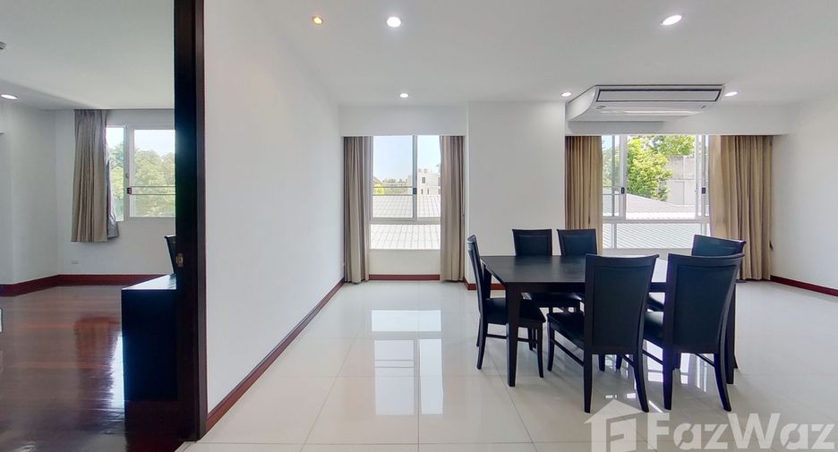 For rent 2 bedrooms apartment in Watthana, Bangkok