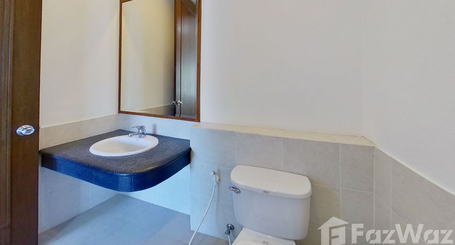 For rent 2 bedrooms apartment in Watthana, Bangkok