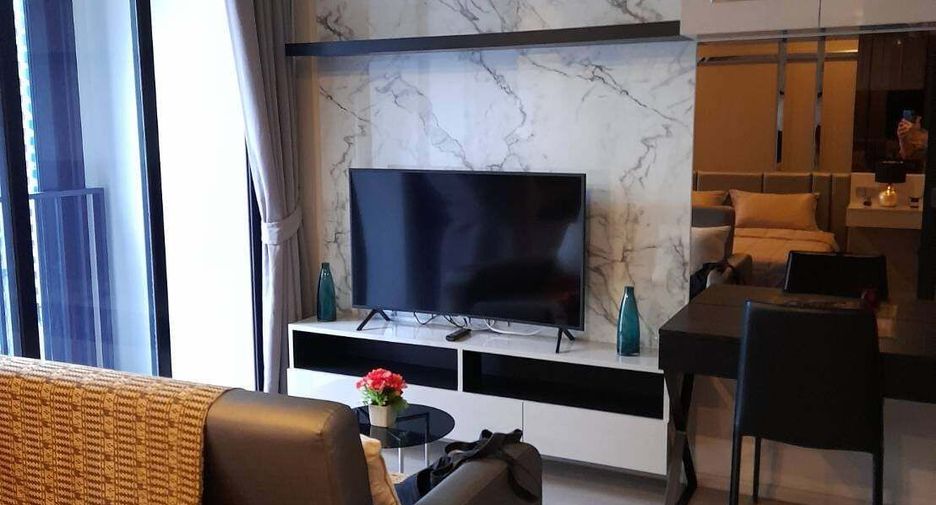 Condo en alquiler de 1 habitaciones en Khlong Toei, Bangkok
