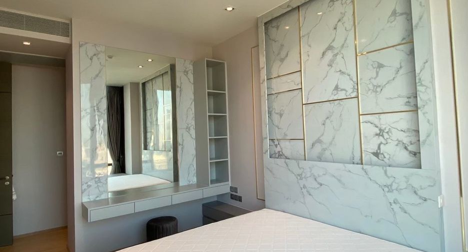 For rent 2 bedrooms condo in Pathum Wan, Bangkok