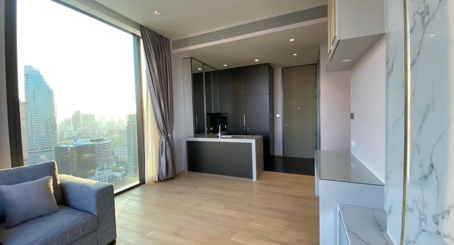 For rent 2 bedrooms condo in Pathum Wan, Bangkok