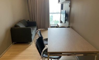 For rent 2 bedrooms condo in Phaya Thai, Bangkok