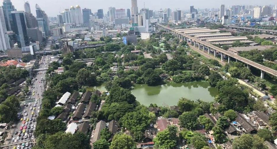 For rent 1 bed condo in Watthana, Bangkok