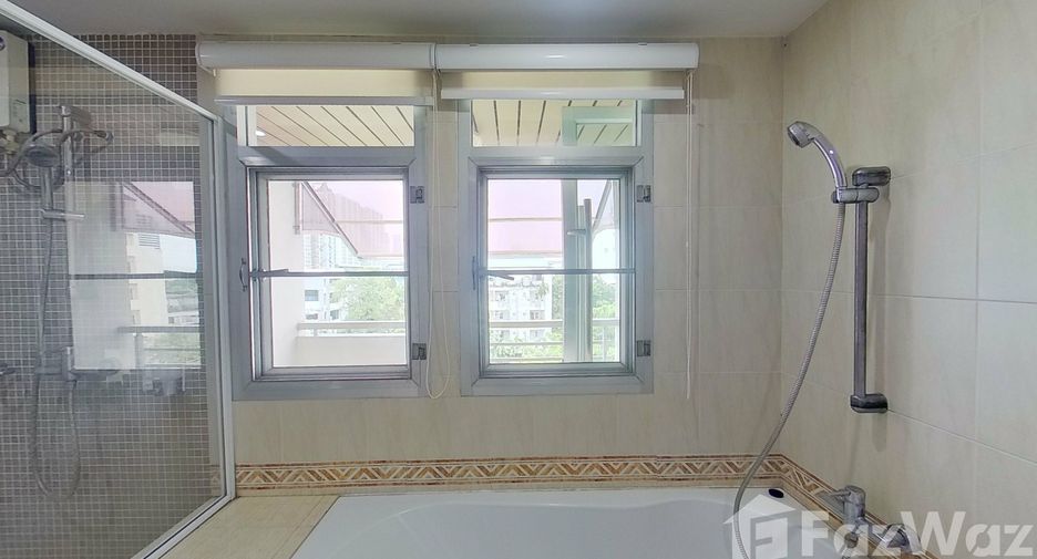 For rent 3 ベッドルーム condo in Suan Luang, Bangkok