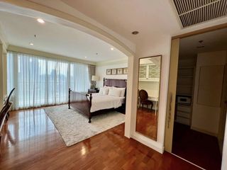 For rent 4 bedrooms condo in Khlong Toei, Bangkok