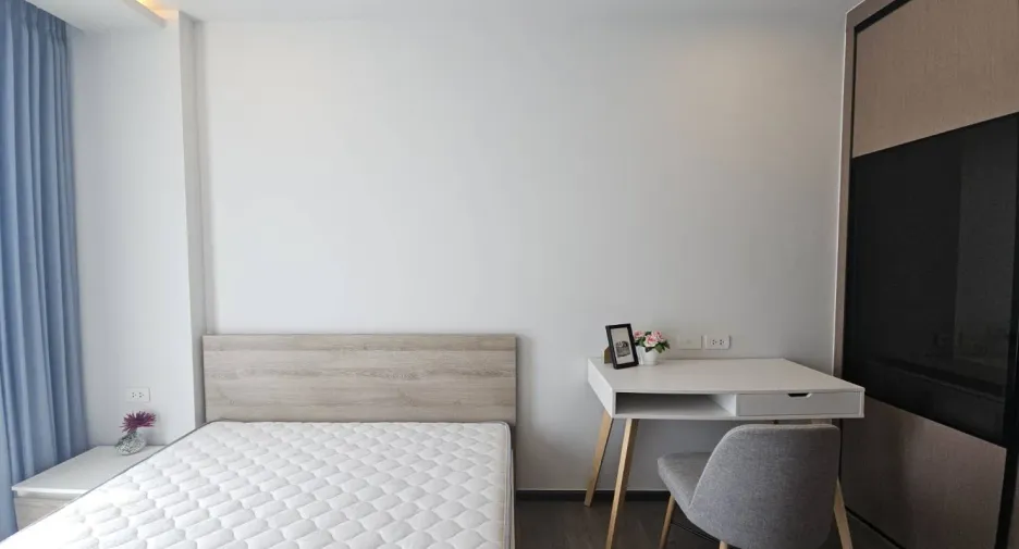 For rent 2 bedrooms condo in Phra Khanong, Bangkok