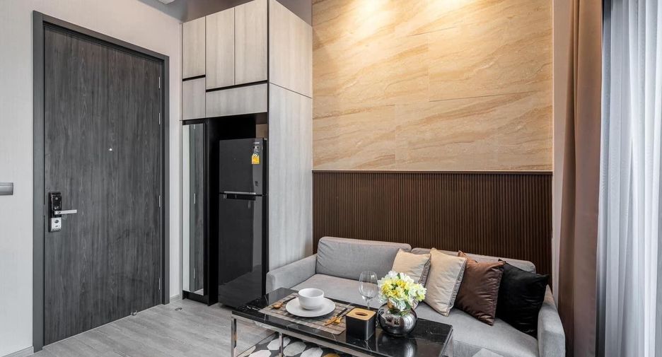 For rent 1 bed condo in Phra Khanong, Bangkok