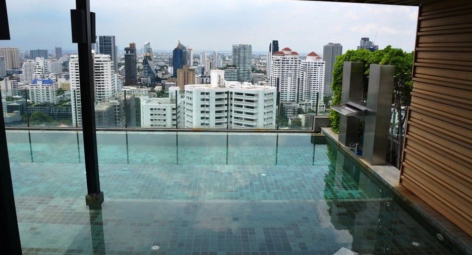 For rent 1 bed condo in Watthana, Bangkok