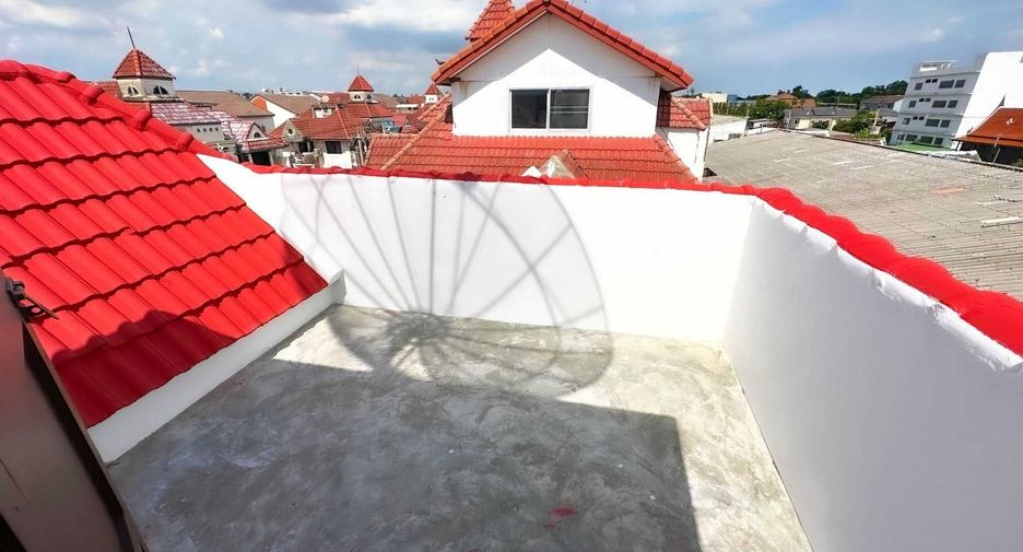出租 3 卧室 独立屋 在 Phra Khanong, 曼谷