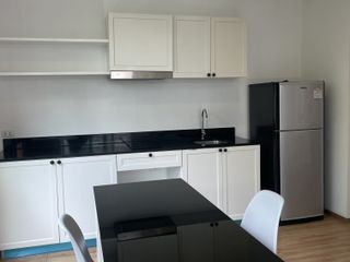 Condo en alquiler de 1 habitaciones en Bang Kho Laem, Bangkok