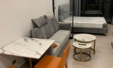 À louer 1 chambre condo à Huai Khwang, Bangkok