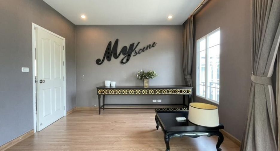 For rent 3 bedrooms townhouse in Suan Luang, Bangkok