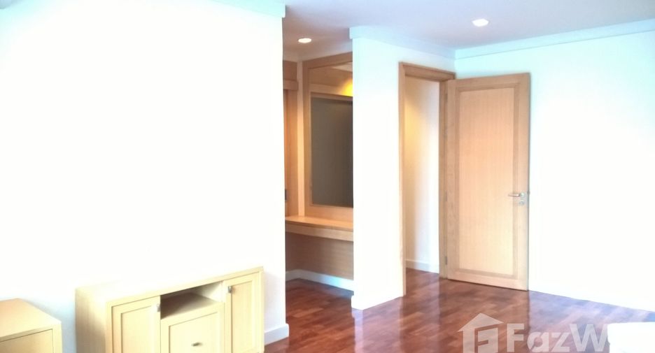 Apartment zur Miete mit 3 Zimmer in Khlong Toei, Bangkok