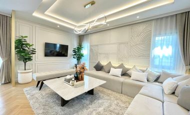 Casa en alquiler de 6 habitaciones en Bang Na, Bangkok