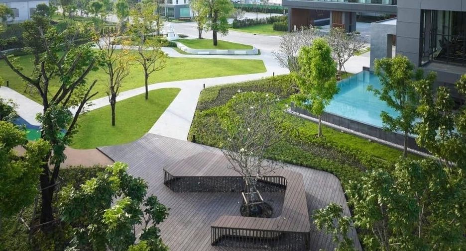 For rent 6 bedrooms house in Bang Na, Bangkok