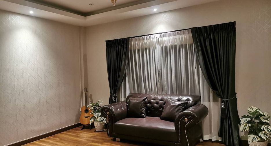 For rent 3 ベッドルーム townhouse in Wang Thonglang, Bangkok