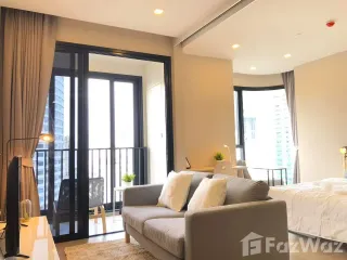 À louer studio condo à Khlong Toei, Bangkok