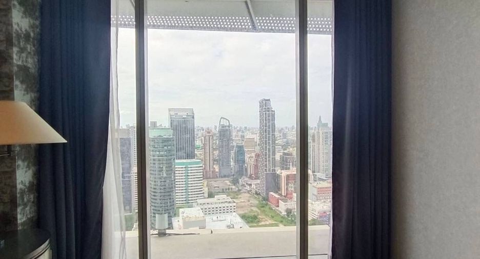 For rent 2 bedrooms condo in Pathum Wan, Bangkok