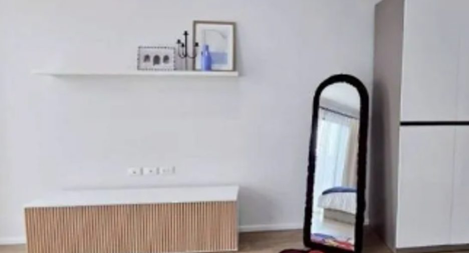 For rent 3 bedrooms townhouse in Saphan Sung, Bangkok