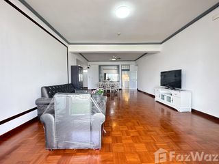 For rent 3 bedrooms apartment in Watthana, Bangkok