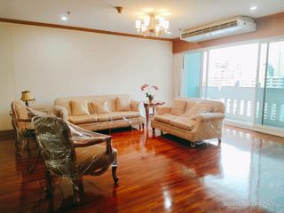 Wohnung zur Miete mit 5 Zimmer in Khlong Toei, Bangkok