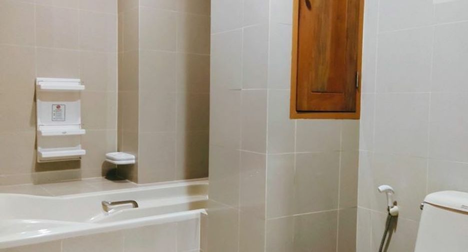 For rent 5 bedrooms condo in Khlong Toei, Bangkok