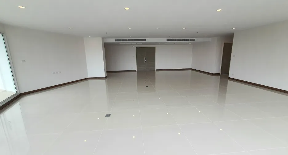 ให้เช่า 4 ห้องนอน คอนโด ใน ยานนาวา, กรุงเทพฯ