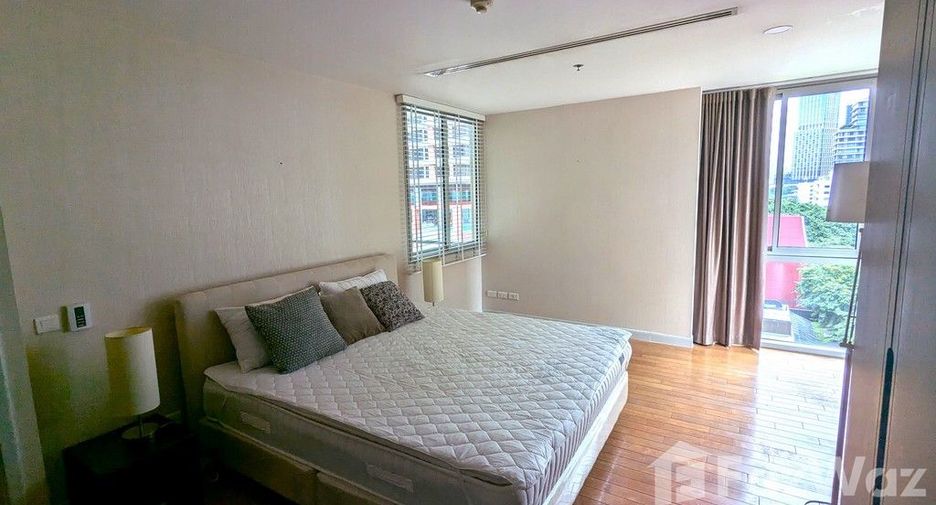 For rent 2 bedrooms condo in Sathon, Bangkok