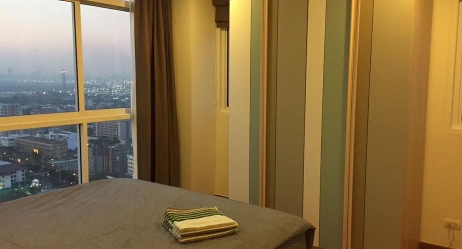 Condo en alquiler de 2 habitaciones en Bang Na, Bangkok