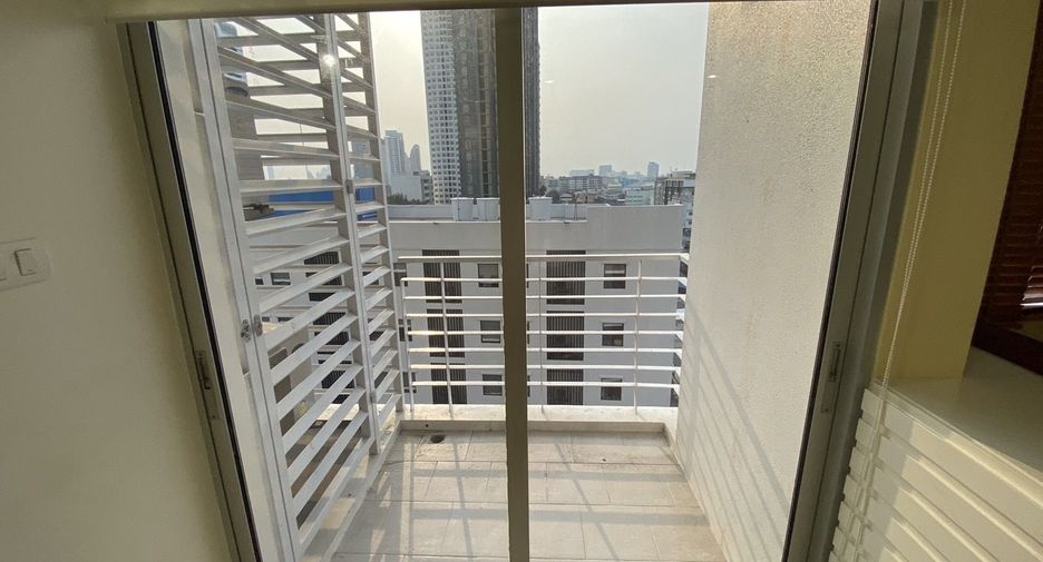For rent 1 bed condo in Khlong San, Bangkok