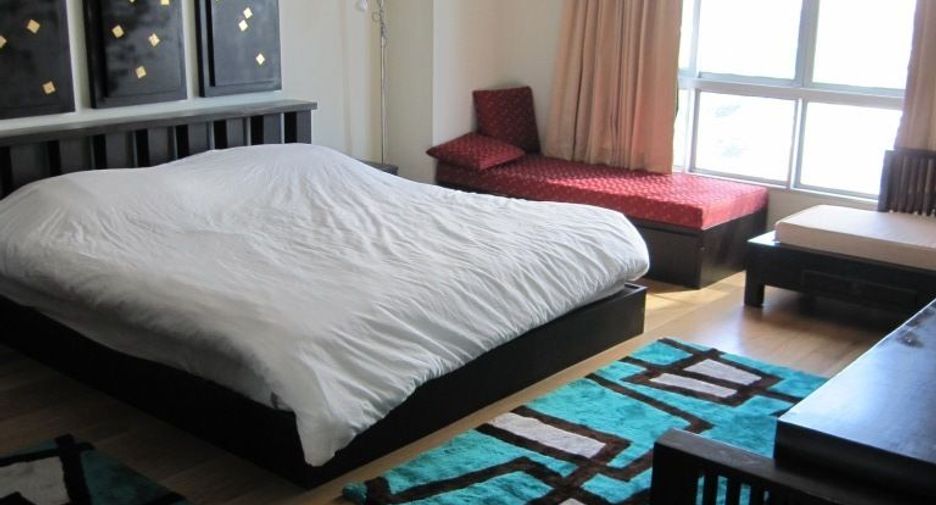 For rent 2 bedrooms condo in Khlong Toei, Bangkok