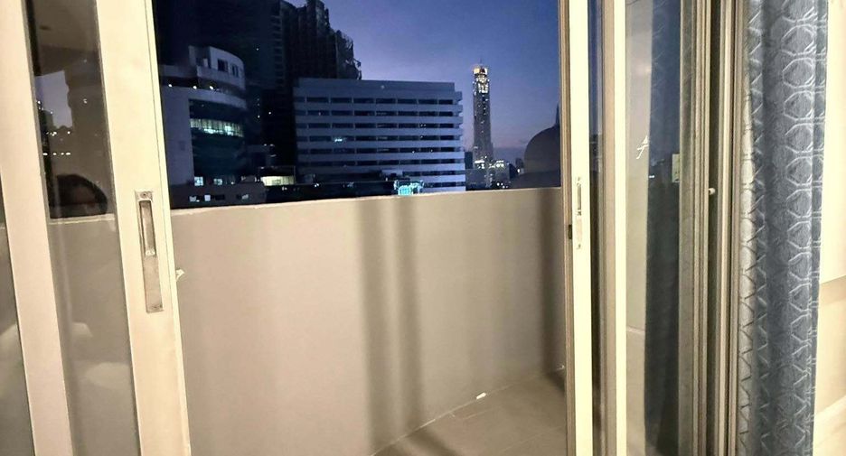 For rent 1 bed condo in Watthana, Bangkok