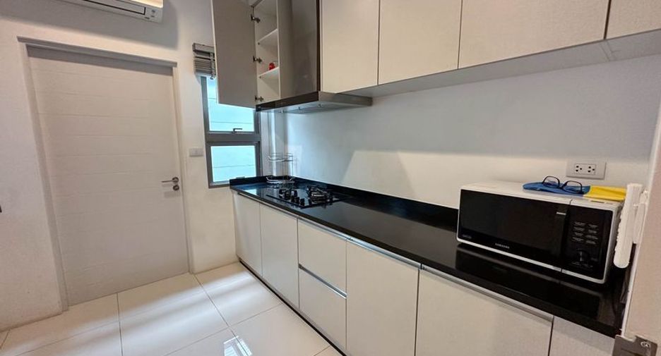 Haus zur Miete mit 10 Zimmer in Bueng Kum, Bangkok