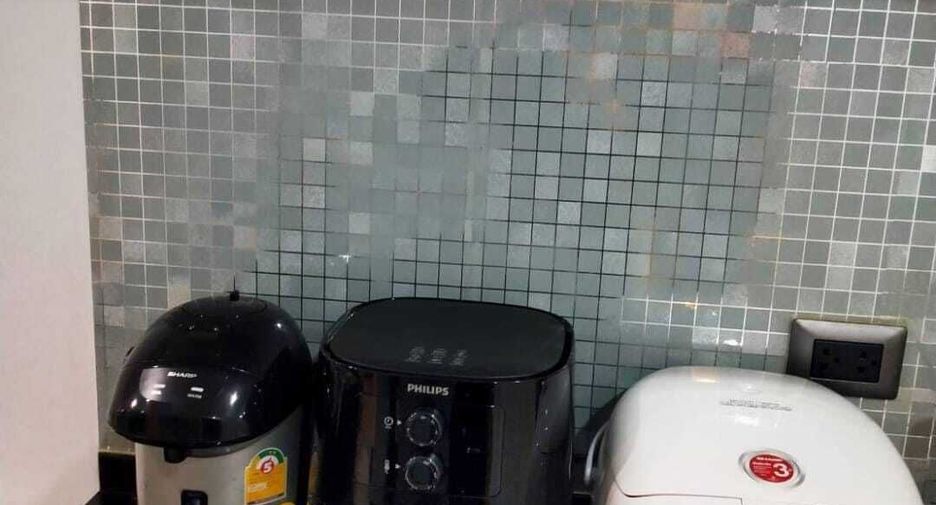 For rent 1 bed condo in Huai Khwang, Bangkok